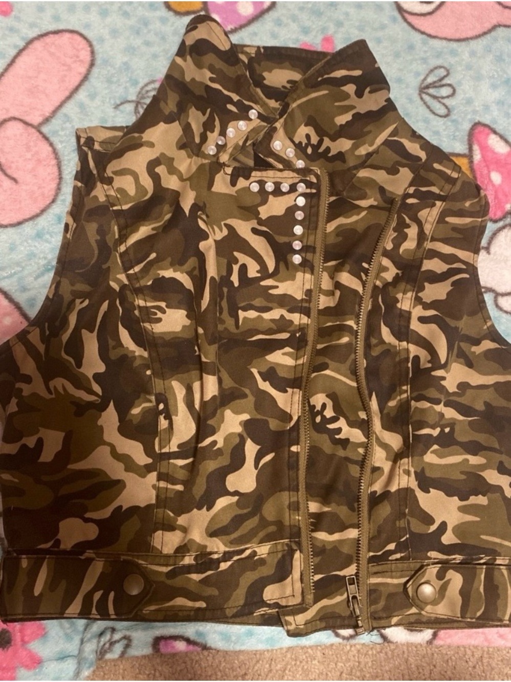 Camo Stud Zip Vest